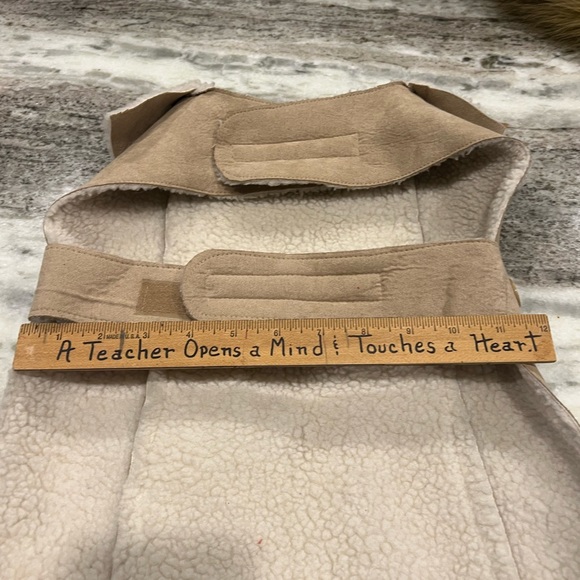 Fabulous tan suede doggy winter coat - Picture 7 of 10